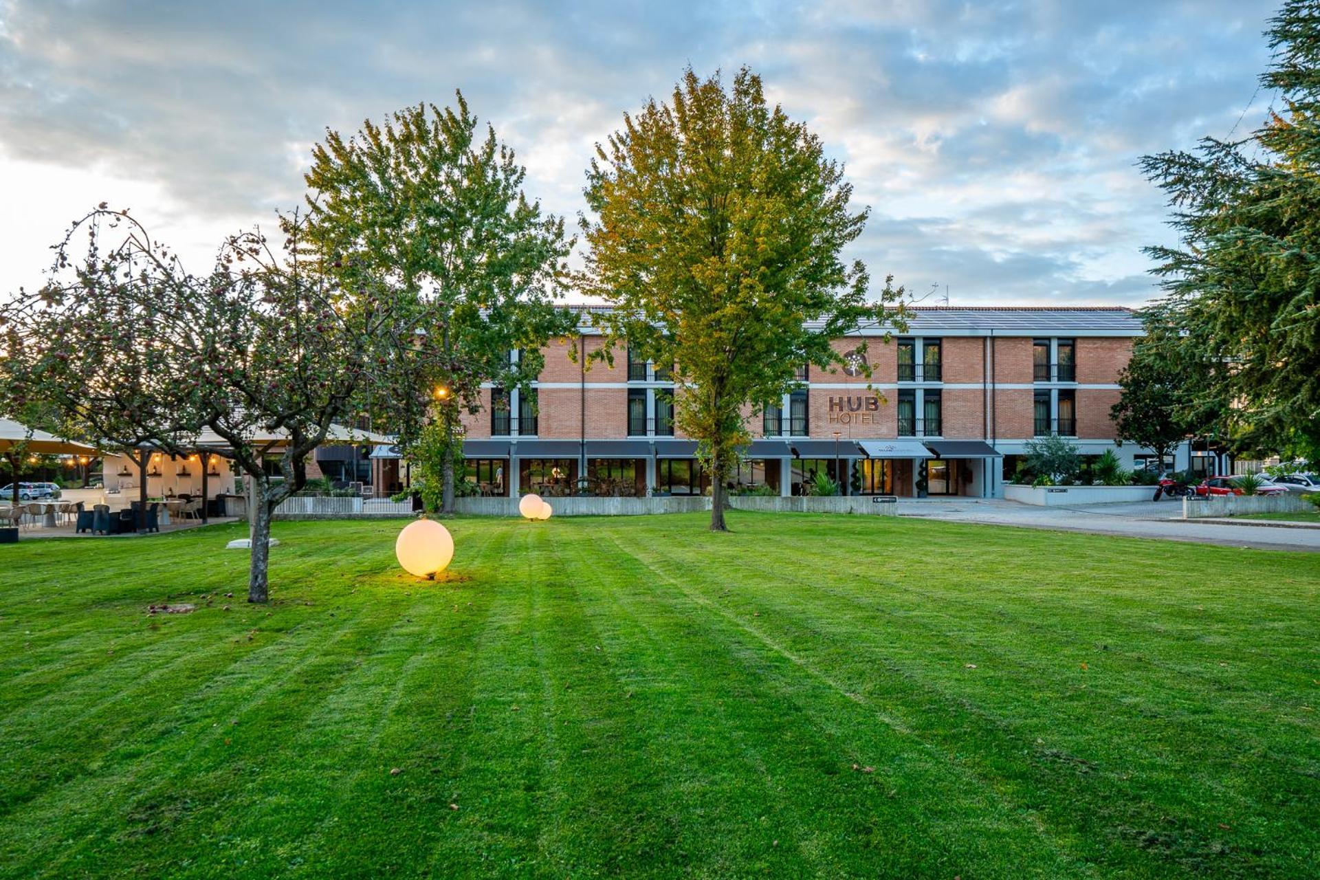 Hub Hotel Gubbio Esterno foto