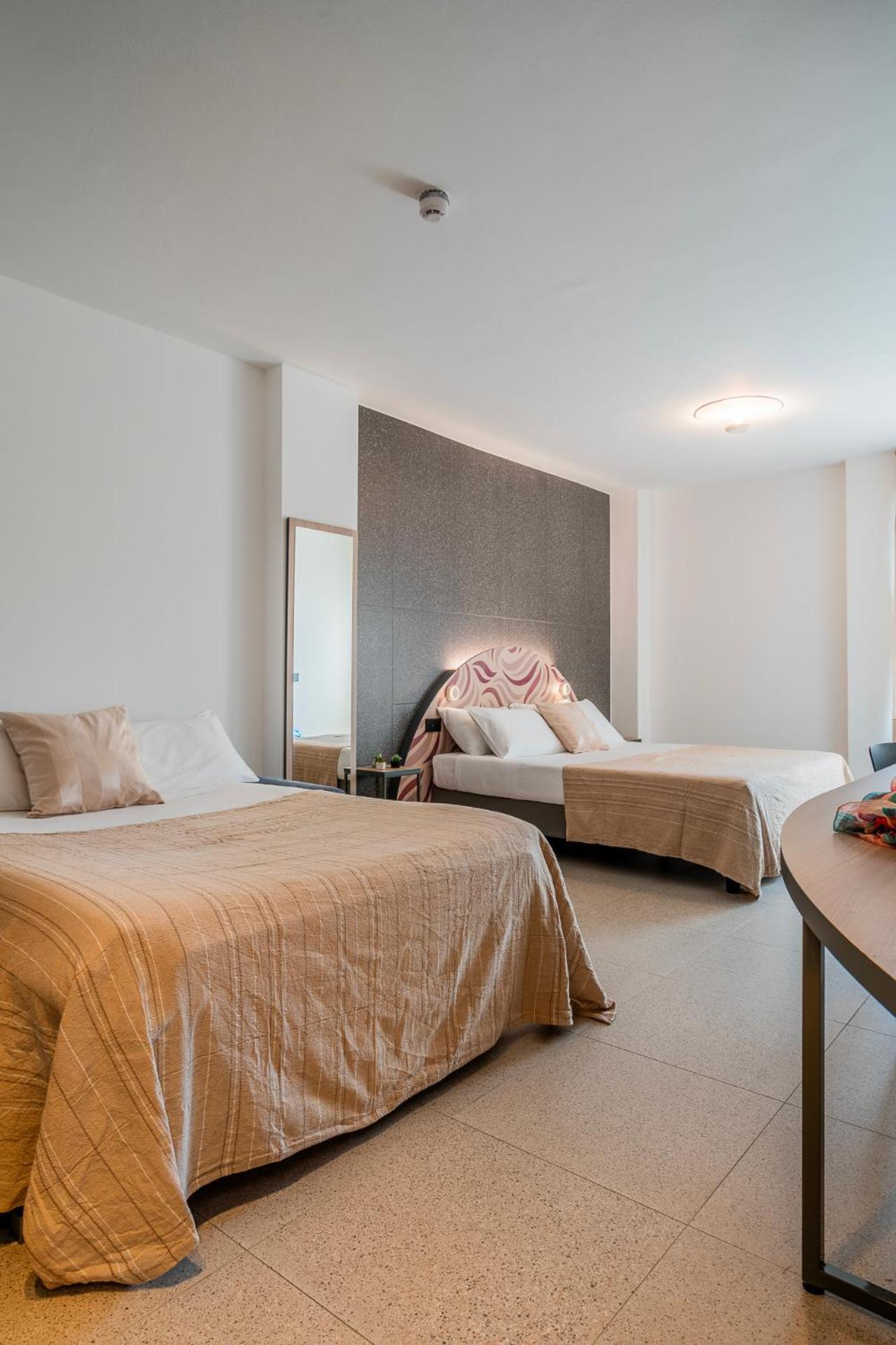 Hub Hotel Gubbio Esterno foto